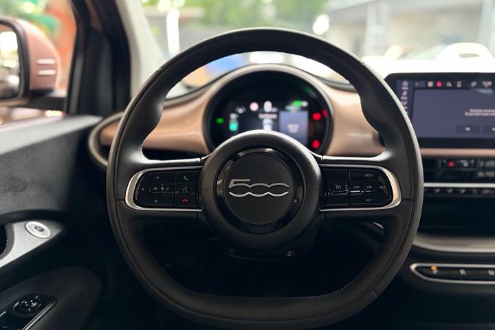 undefined Fiat 500e fra 2023