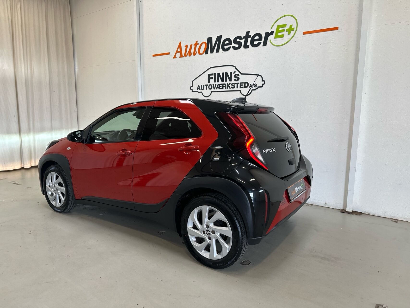 Rød Toyota Aygo X fra 2022