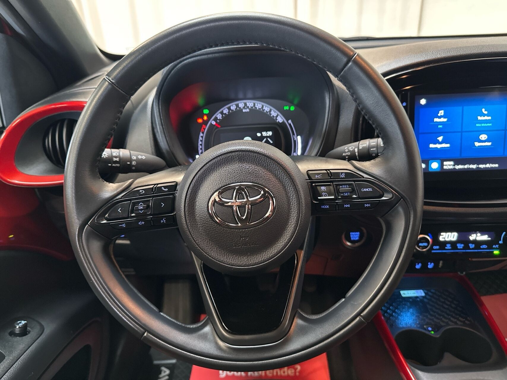 Rød Toyota Aygo X fra 2022