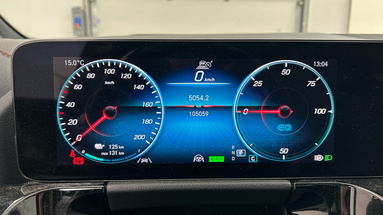 Sort Mercedes EQA250 fra 2022