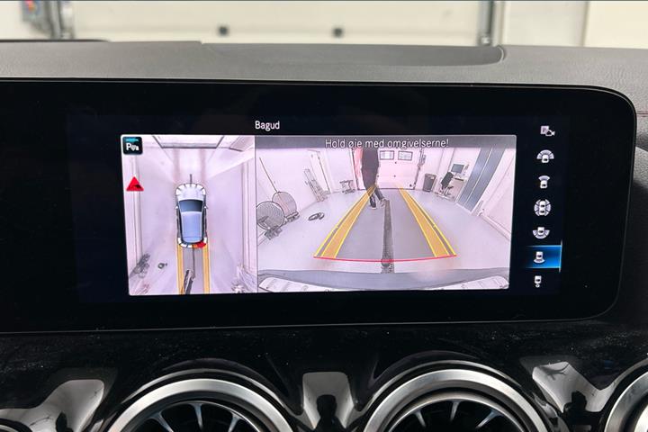 Sort Mercedes EQA250 fra 2022