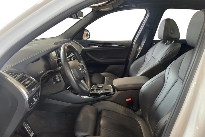Hvid BMW iX3 fra 2023