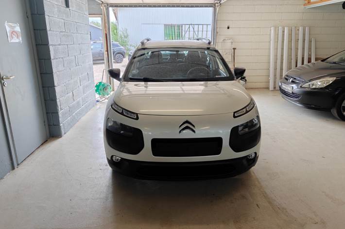 Gul Citroën C4 Cactus fra 2015