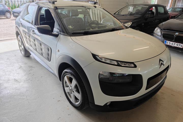 Gul Citroën C4 Cactus fra 2015