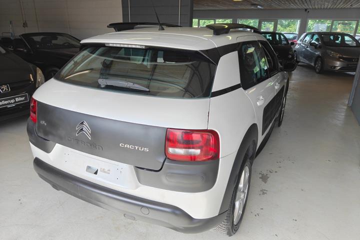 Gul Citroën C4 Cactus fra 2015