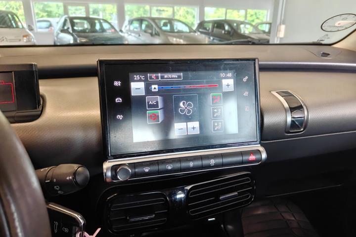 Gul Citroën C4 Cactus fra 2015