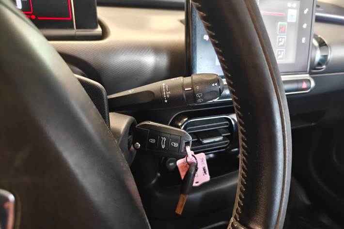 Gul Citroën C4 Cactus fra 2015
