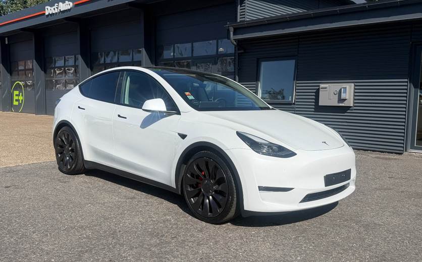 Tesla Model Y Performance AWD