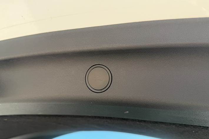 undefined Tesla Model Y fra 2023