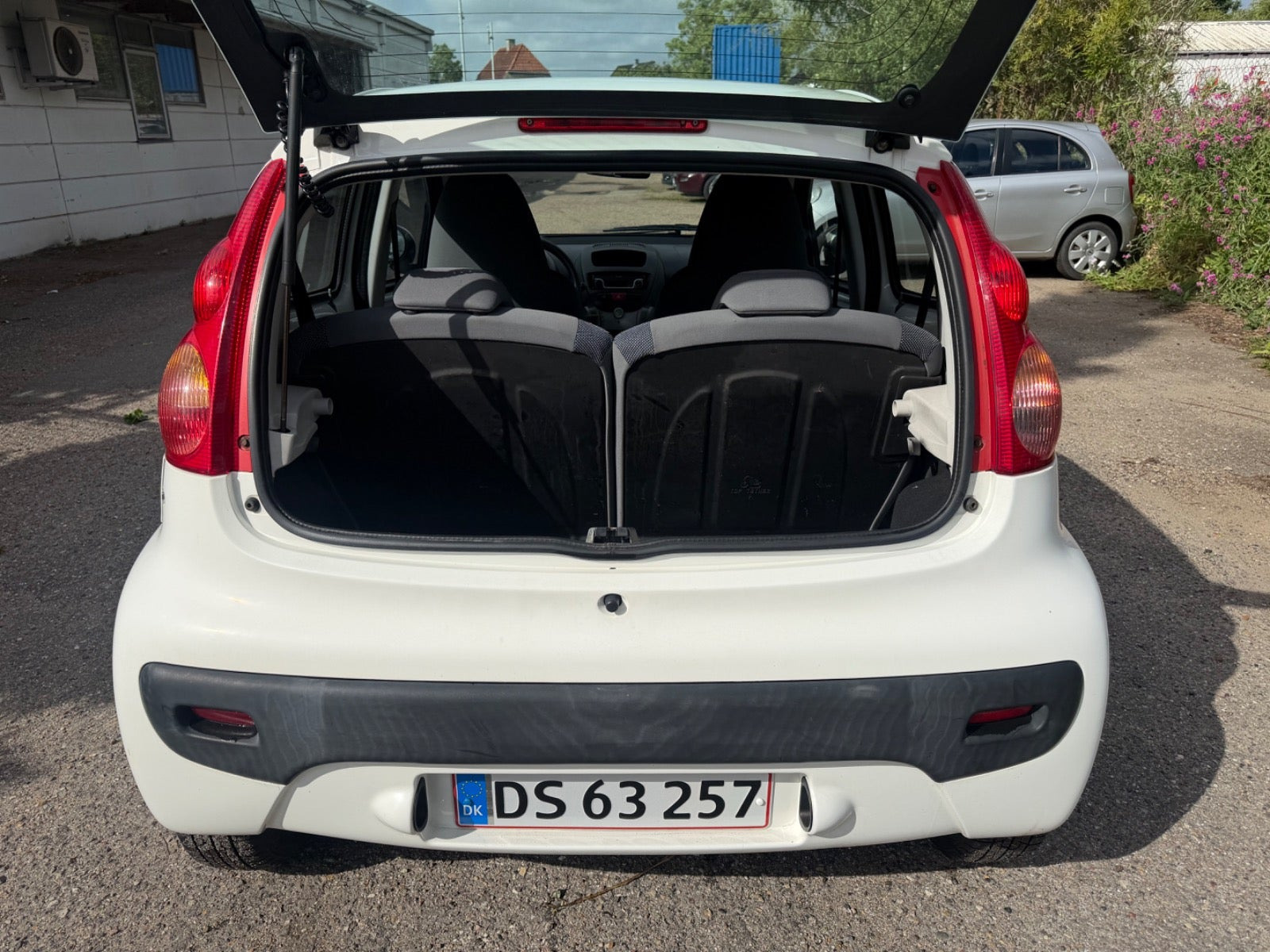 Grøn Peugeot 107 fra 2008