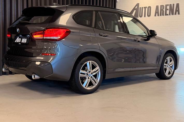 Grå BMW X1 fra 2020