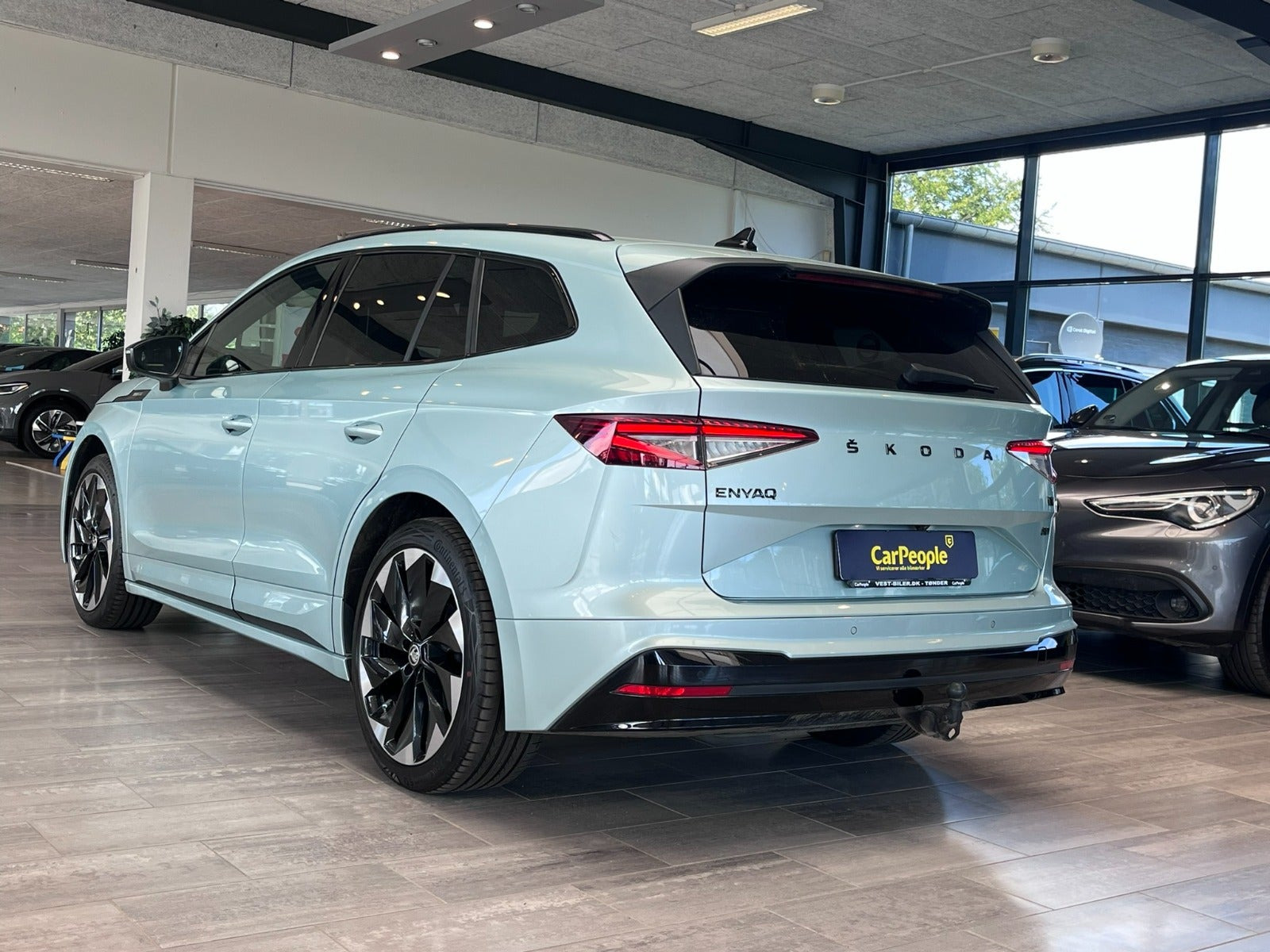 Sølv Skoda Enyaq fra 2021