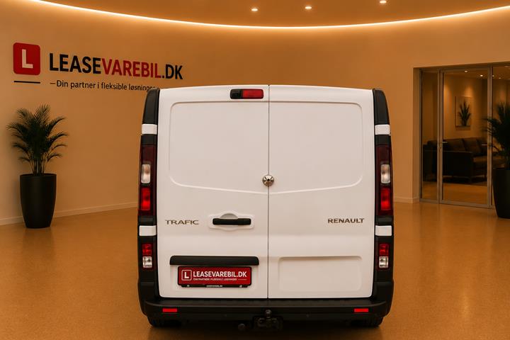 Hvid Renault Trafic T29 fra 2020