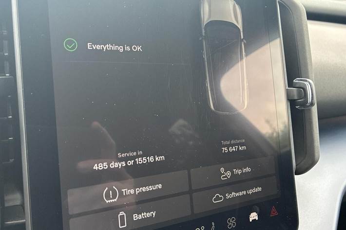 Grå Volvo EX30 fra 2024