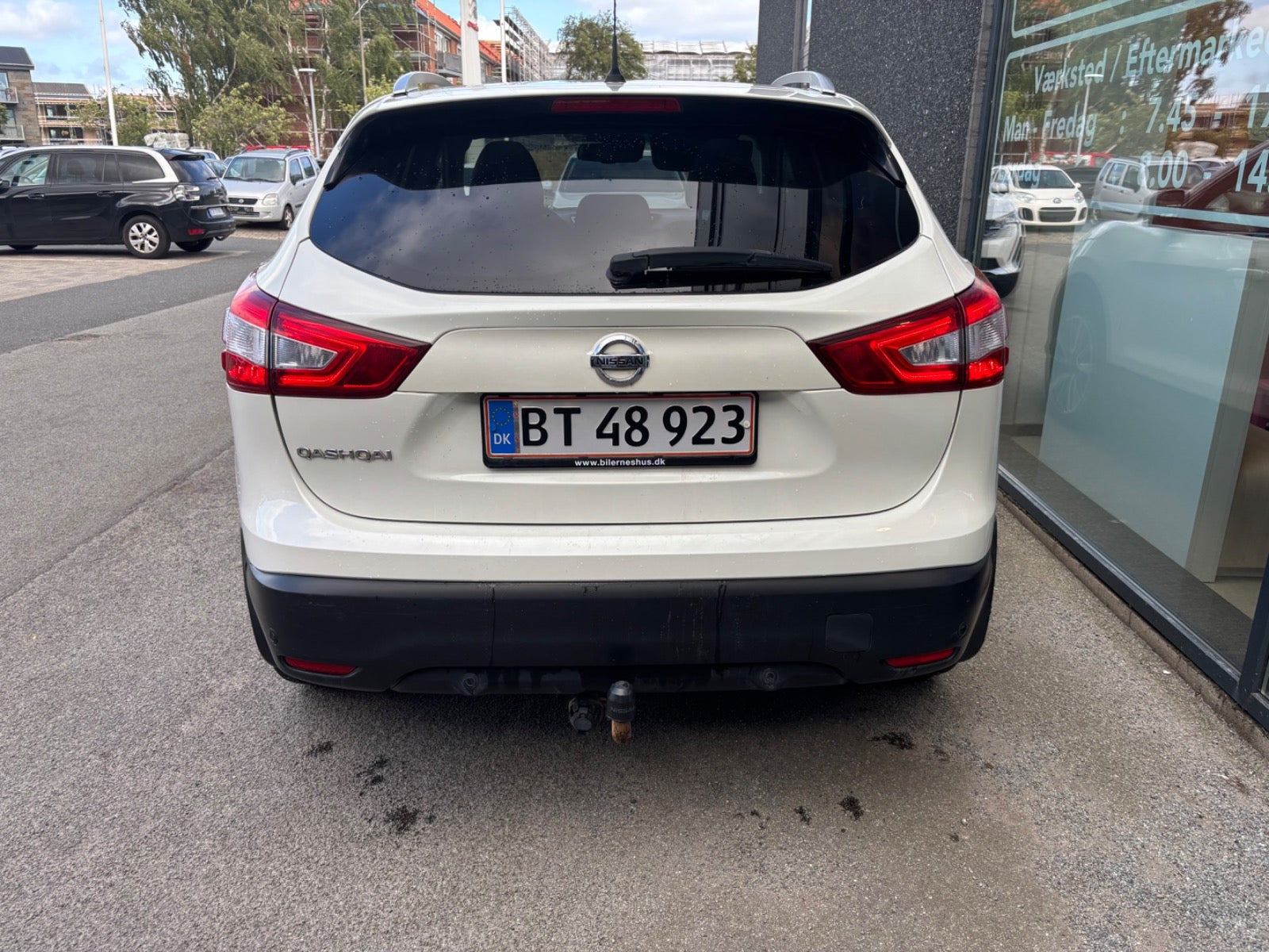 Hvid Nissan Qashqai fra 2017
