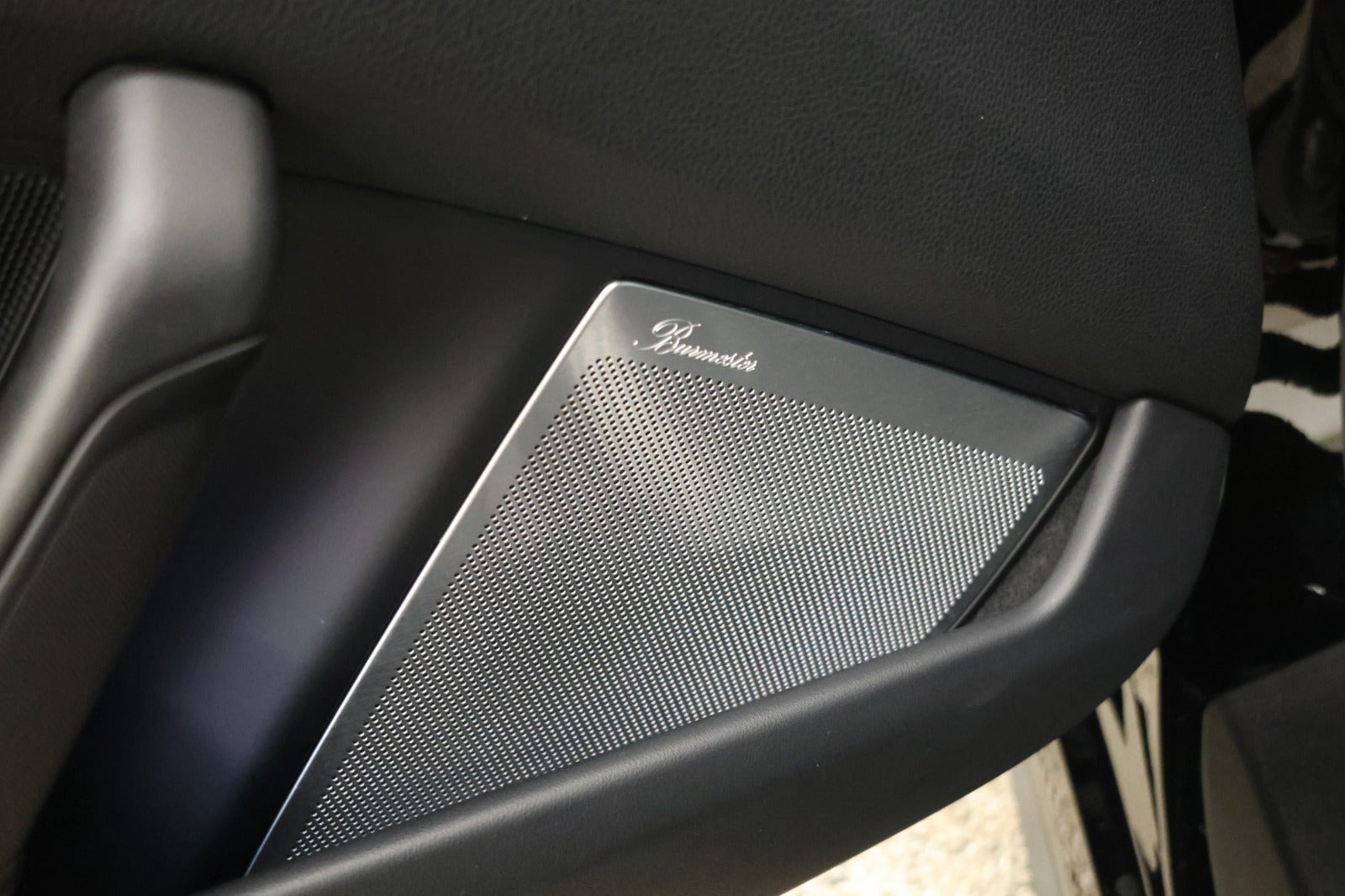 Sort Porsche 911 Carrera T fra 2023