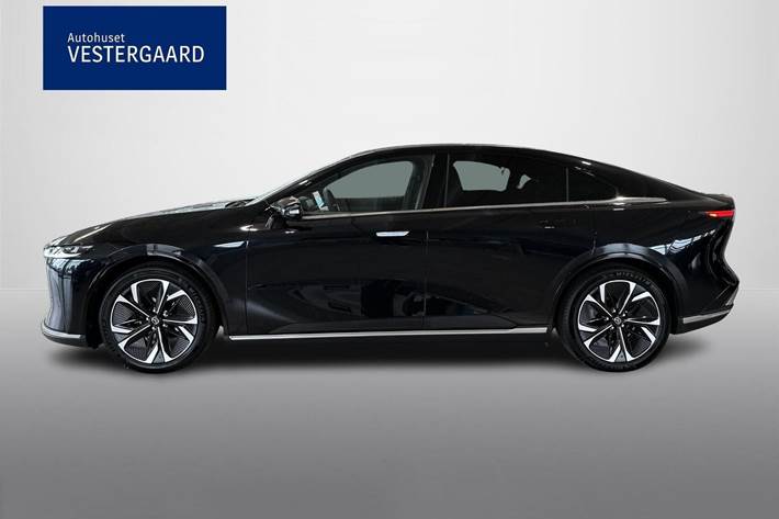 Sort Mazda 6e fra 2025