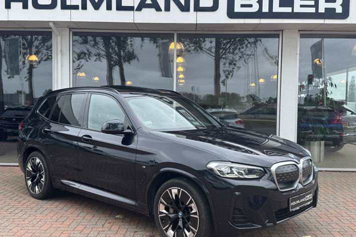 Sort BMW iX3 fra 2022
