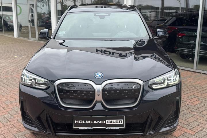 Sort BMW iX3 fra 2022