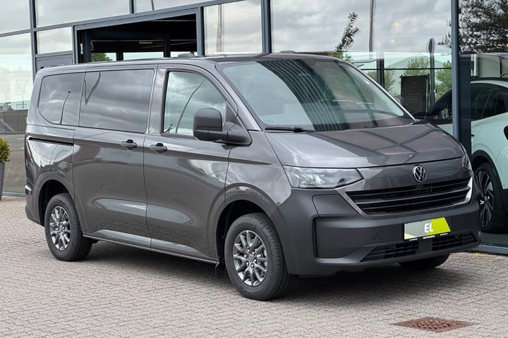 Grå VW e-Caravelle fra 2025