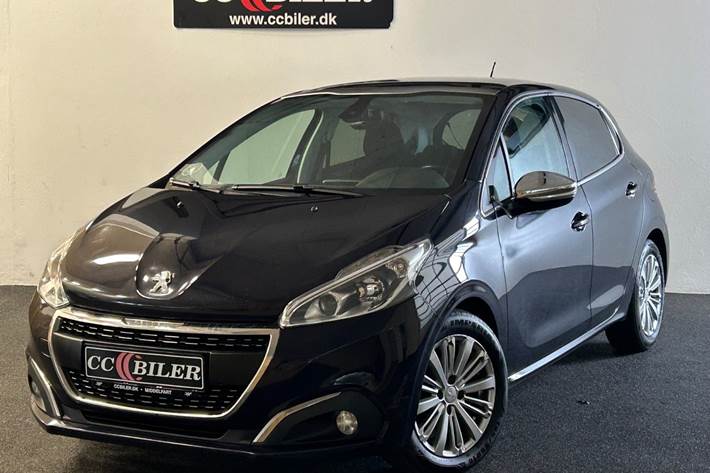 Sort Peugeot 208 fra 2018
