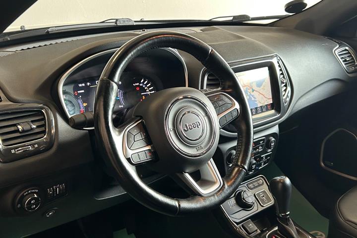Sort Jeep Compass fra 2021