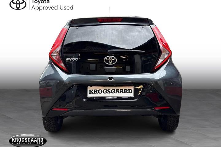 Grå Toyota Aygo fra 2020
