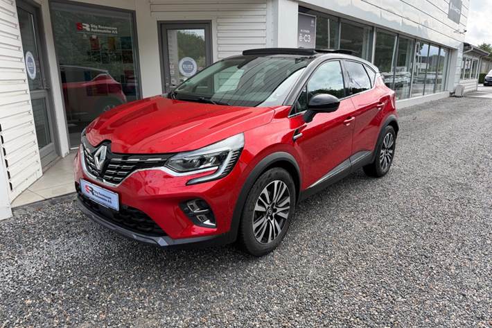 Rød Renault Captur fra 2021