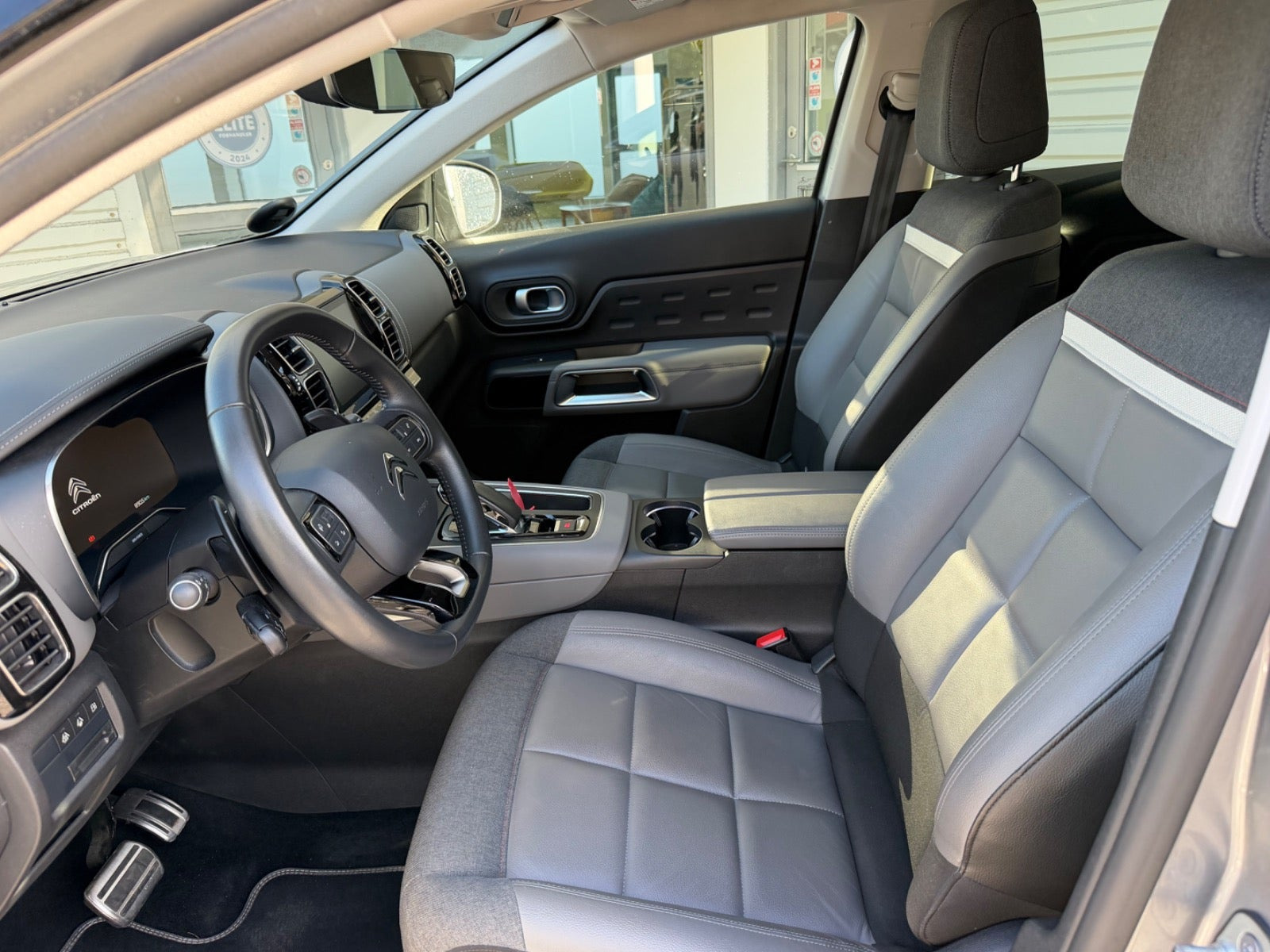 Sølv Citroën C5 Aircross fra 2021