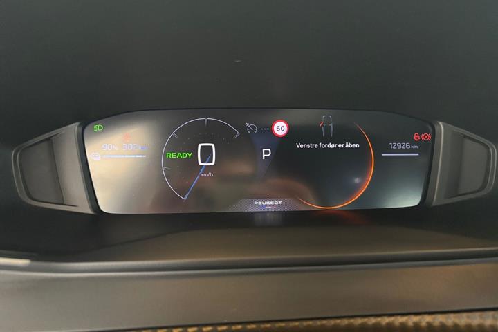 Sort Peugeot e-2008 fra 2025