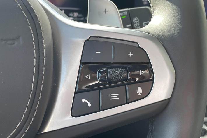 Sort BMW X5 fra 2025