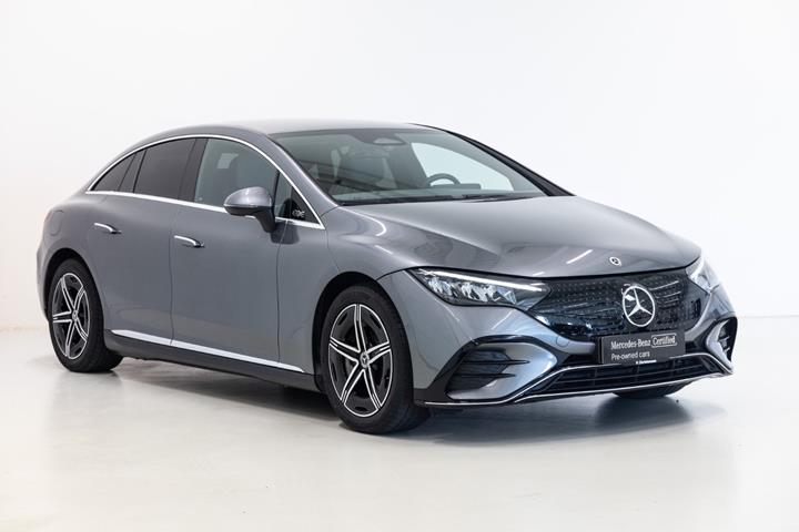 Grå Mercedes EQE350 fra 2024