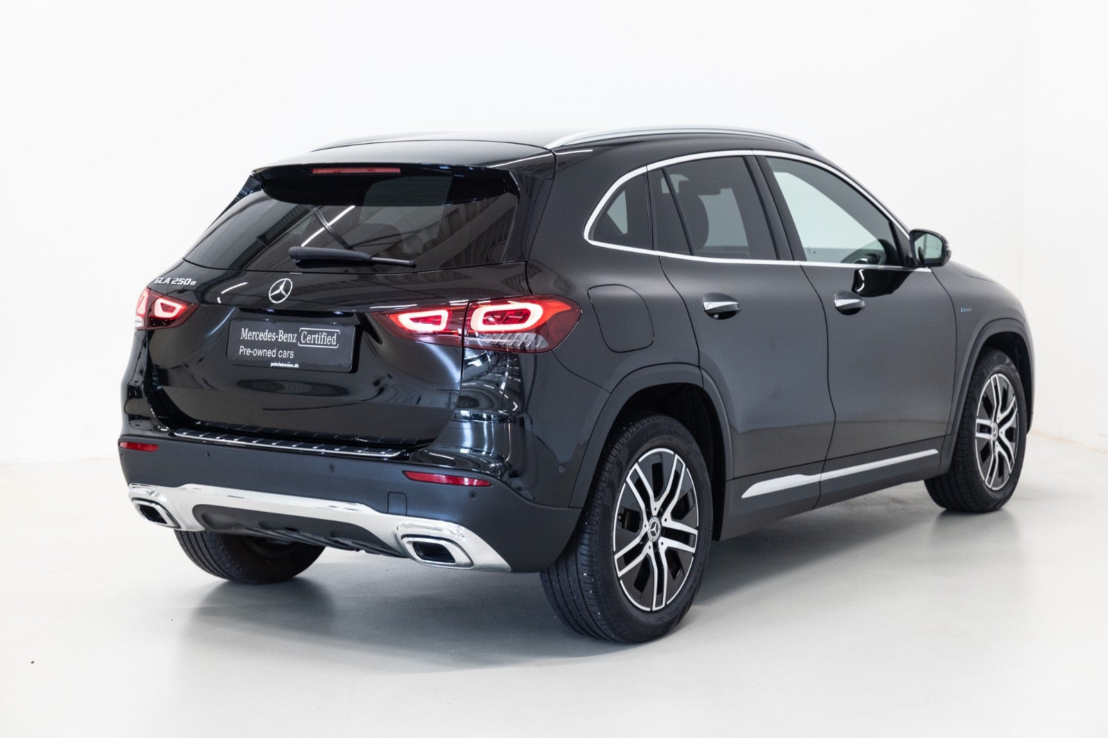 Sort Mercedes GLA250 e fra 2021