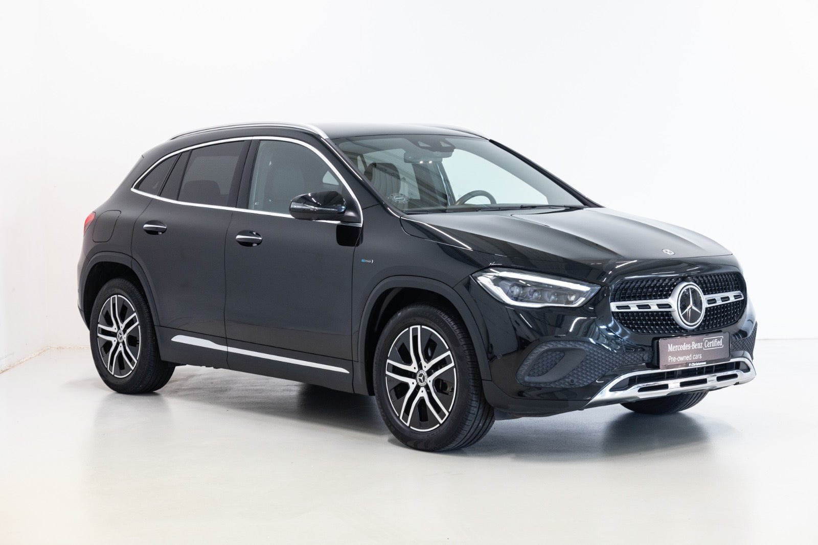 Sort Mercedes GLA250 e fra 2021