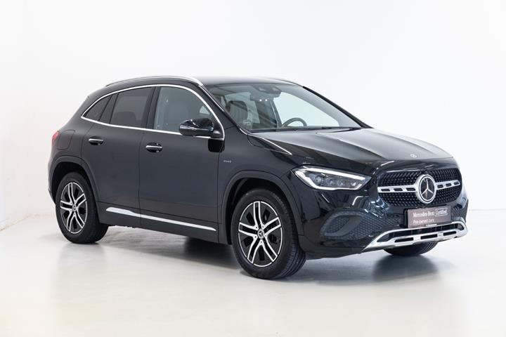 Sort Mercedes GLA250 e fra 2021