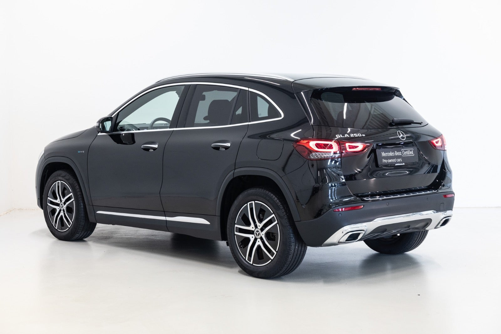 Sort Mercedes GLA250 e fra 2021