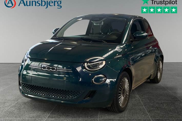 Blå Fiat 500e fra 2022 set udefra