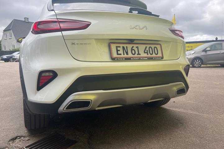 Hvid Kia XCeed fra 2022