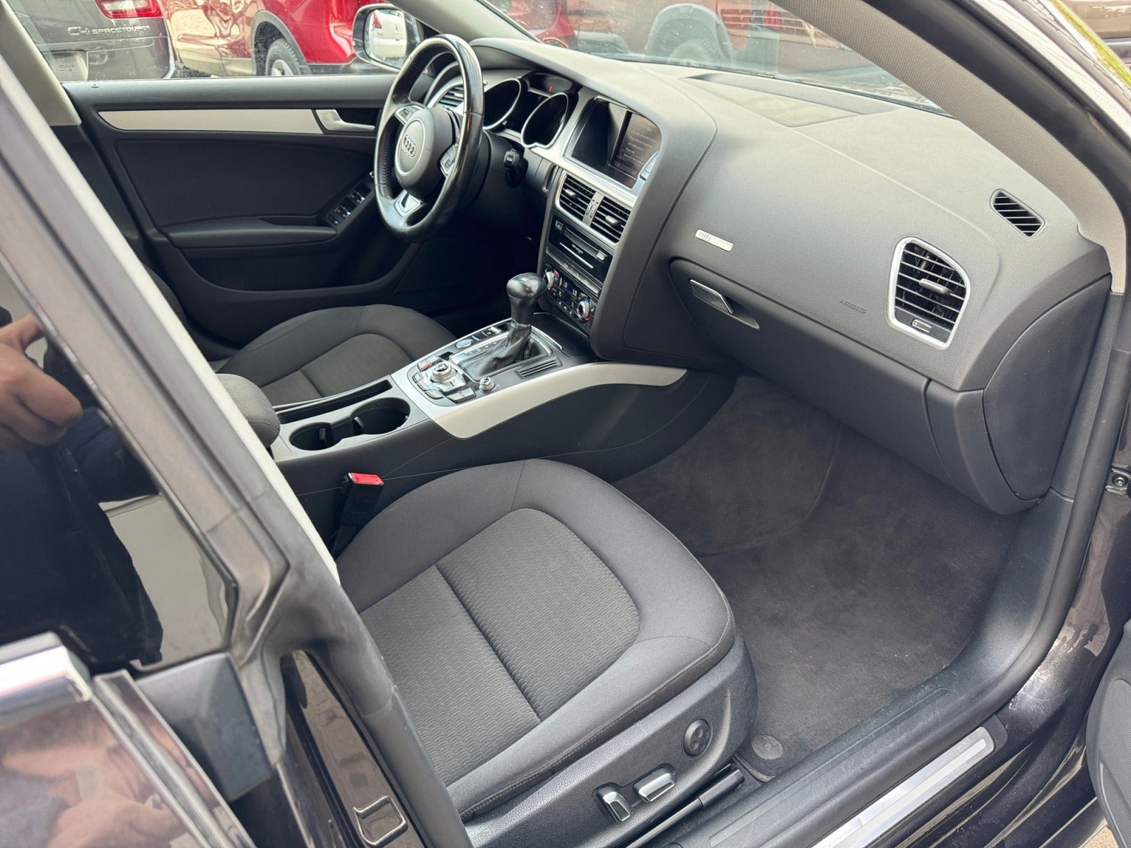 Grå Audi A5 fra 2016