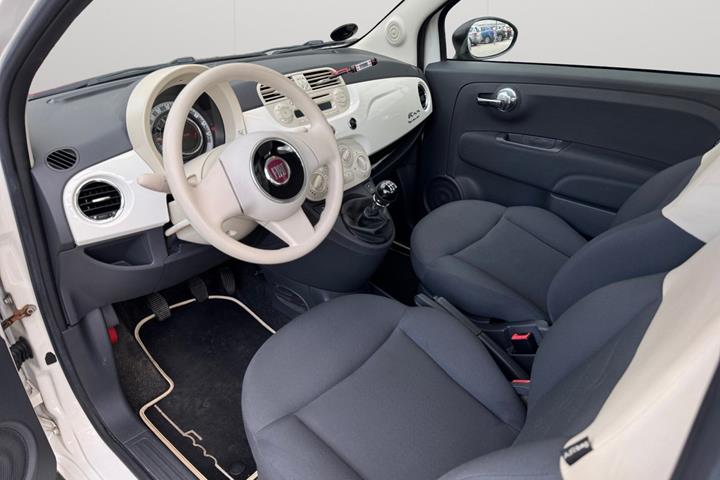 Hvid Fiat 500 fra 2015
