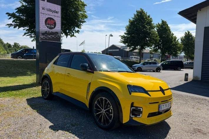 undefined Renault 5 E-Tech fra 2026 set udefra