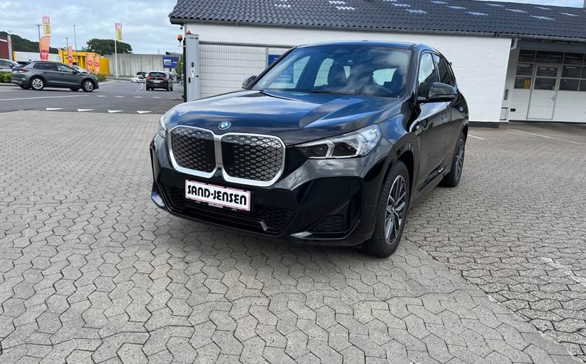 BMW iX1 xDrive30 M-Sport Premium
