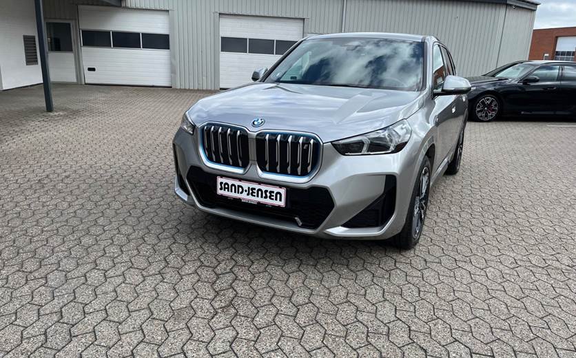BMW iX1 xDrive30 M-Sport Premium Van