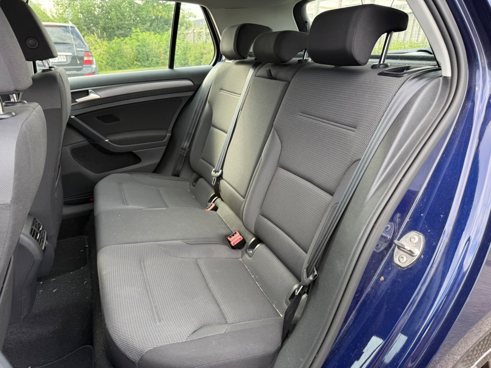 Blå VW e-Golf VII fra 2019
