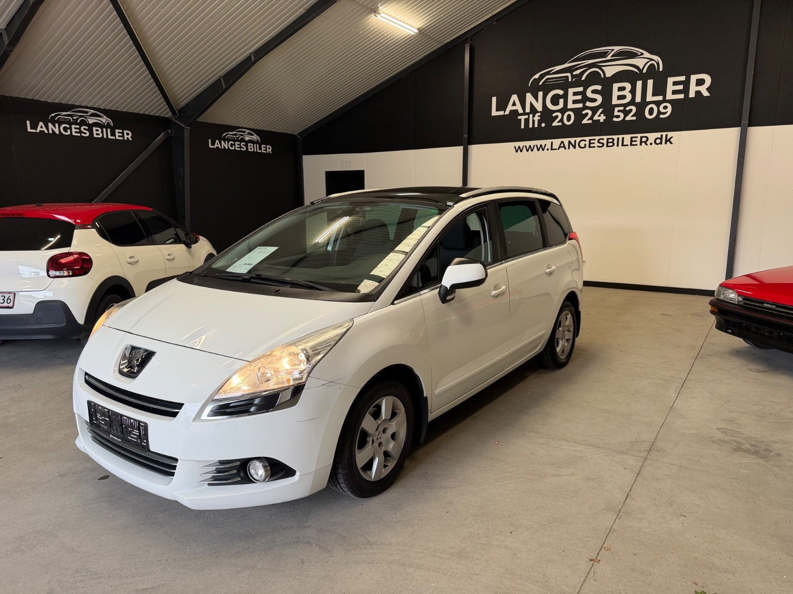 Hvid Peugeot 5008 fra 2012
