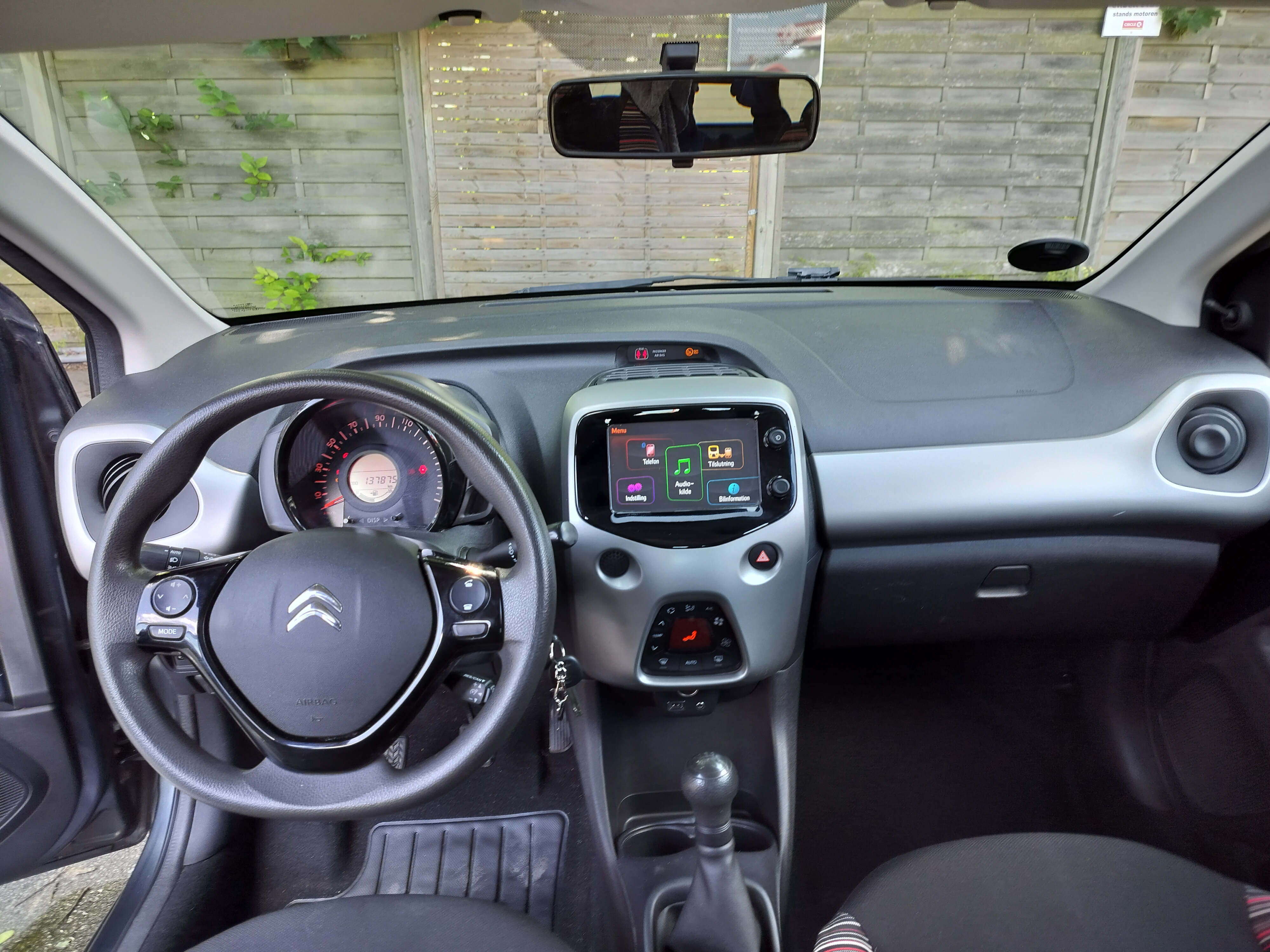 Grå Citroën C1 fra 2017
