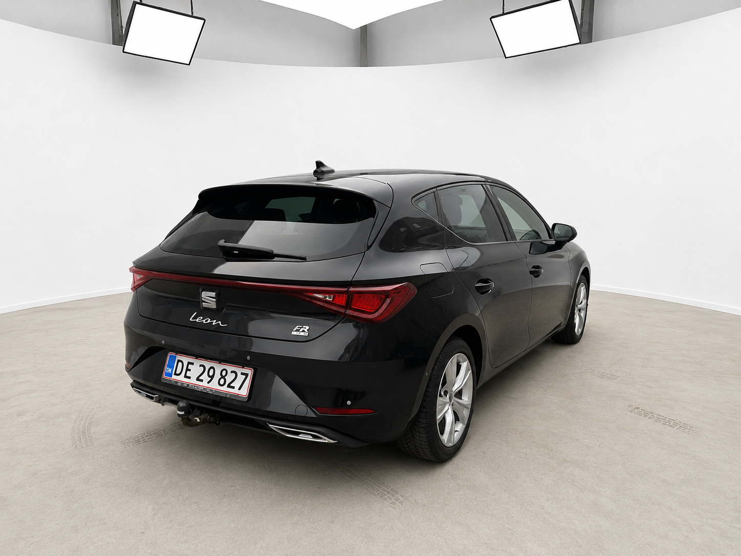 Sort Seat Leon fra 2020