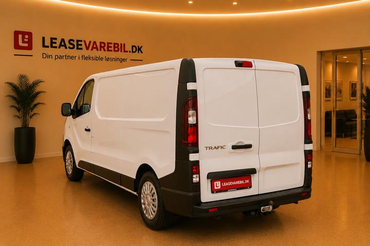 Hvid Renault Trafic fra 2022