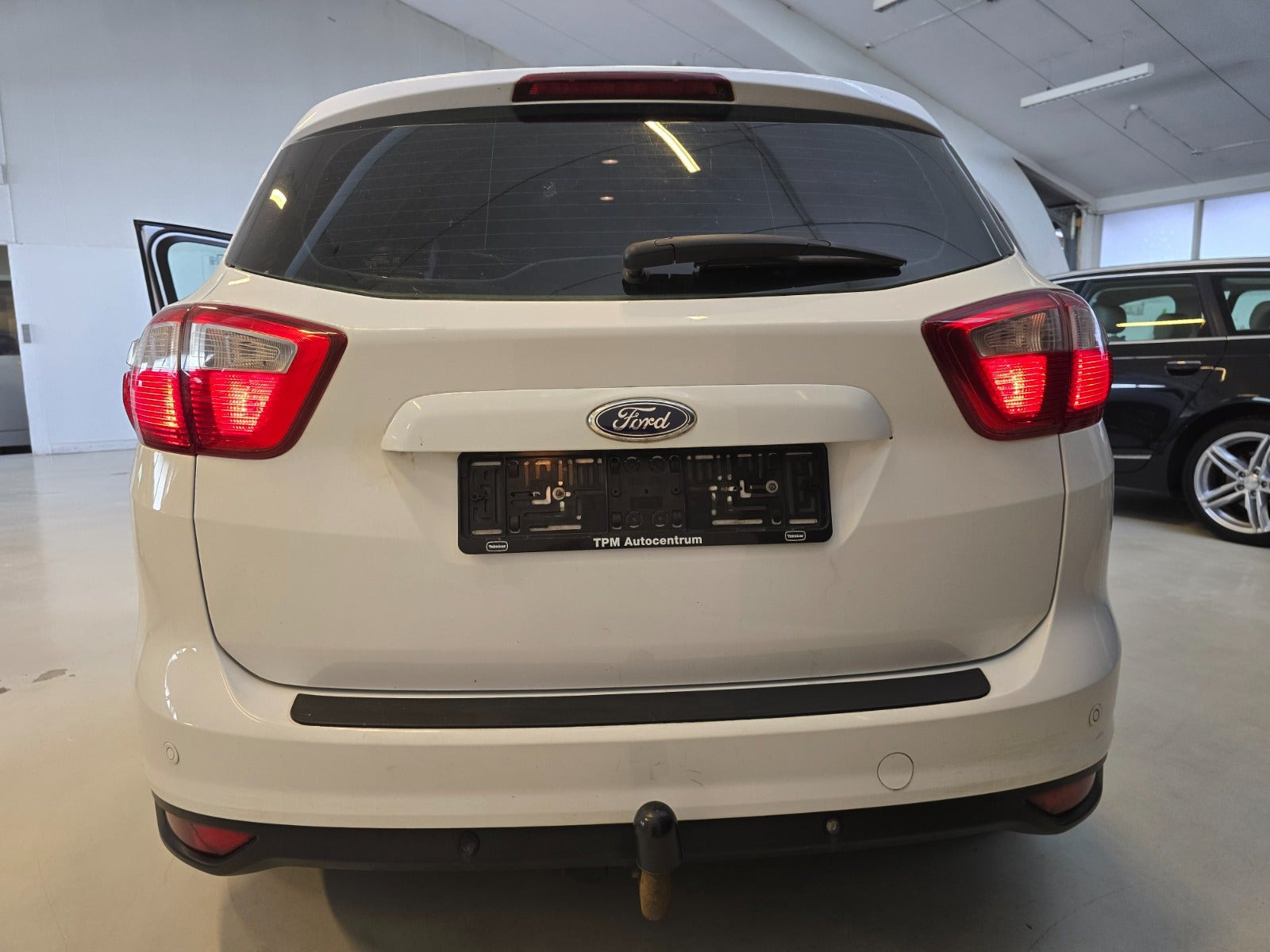Hvid Ford C-MAX fra 2015