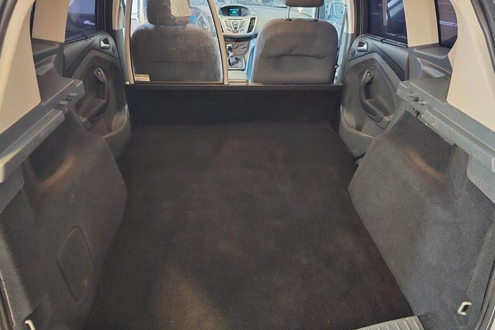Hvid Ford C-MAX fra 2015